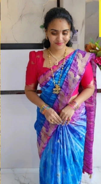 Code SLS 219 saree un stiched blouse - Image 2