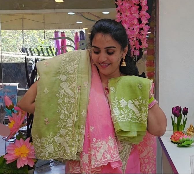 Crunchi crash embroidery work border saree-SLS22 - Image 5