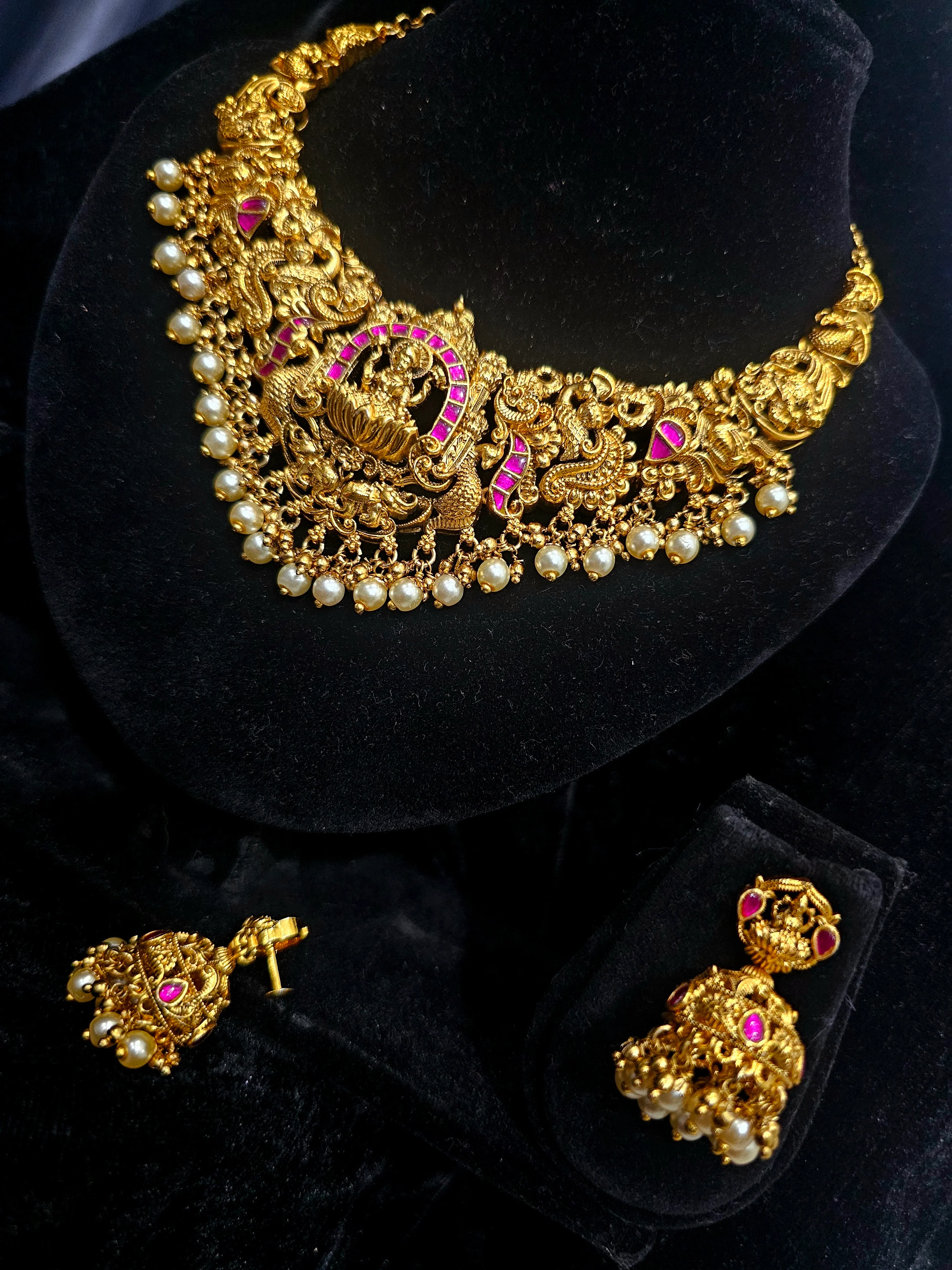 Real jadavu kundans neck set with screw bag earrings COde SLS 736J