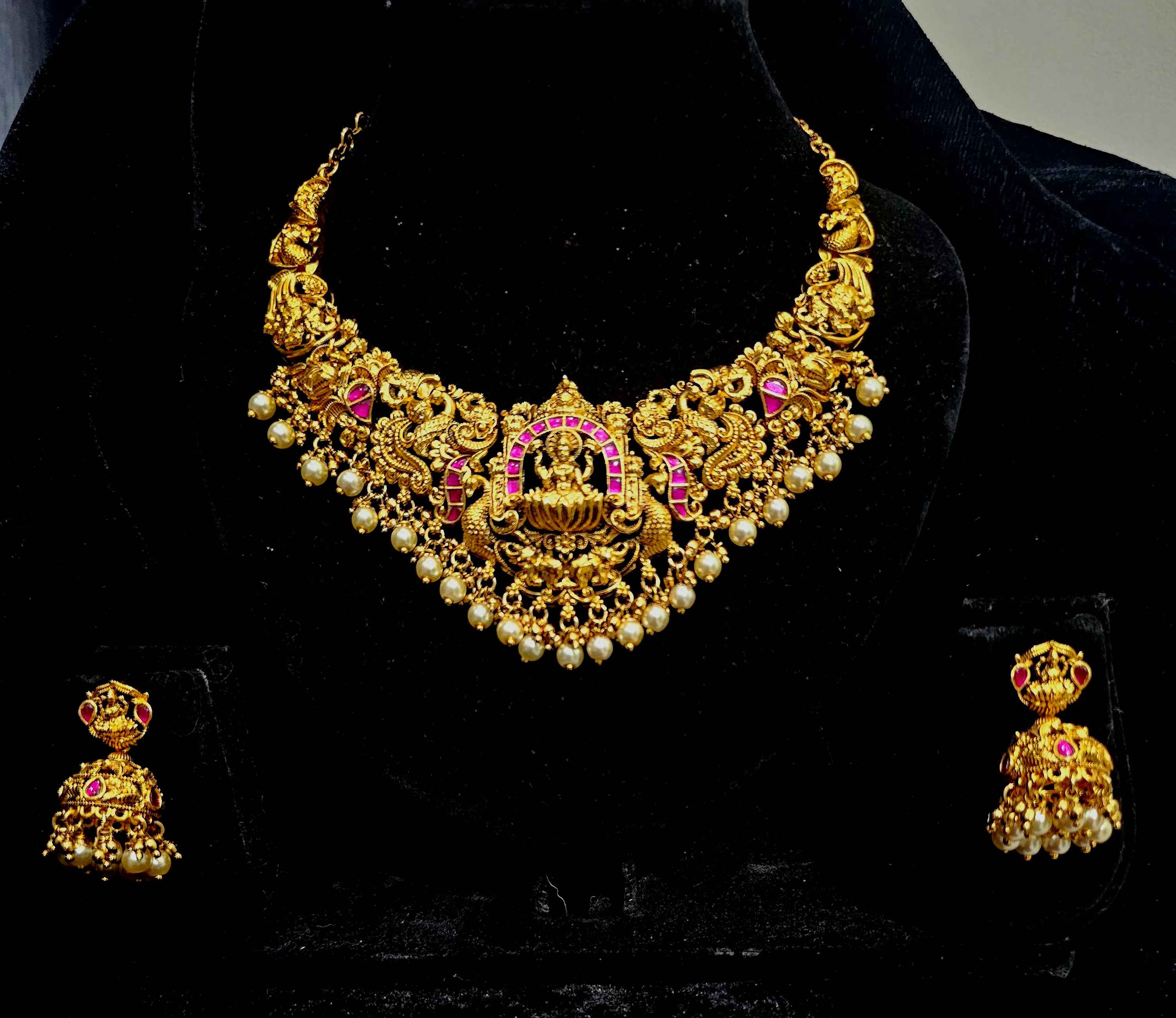 Real jadavu kundans neck set with screw bag earrings COde SLS 736J - Image 5