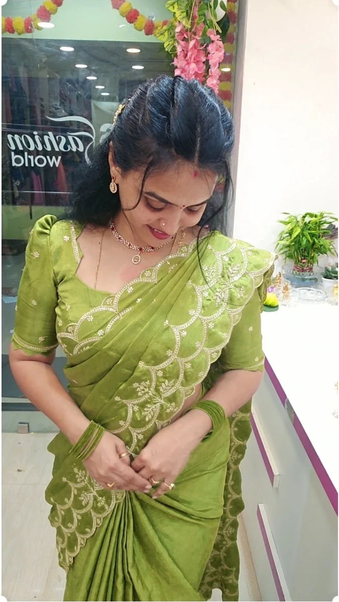 Saree un stiched blouse SLS62 - Image 3
