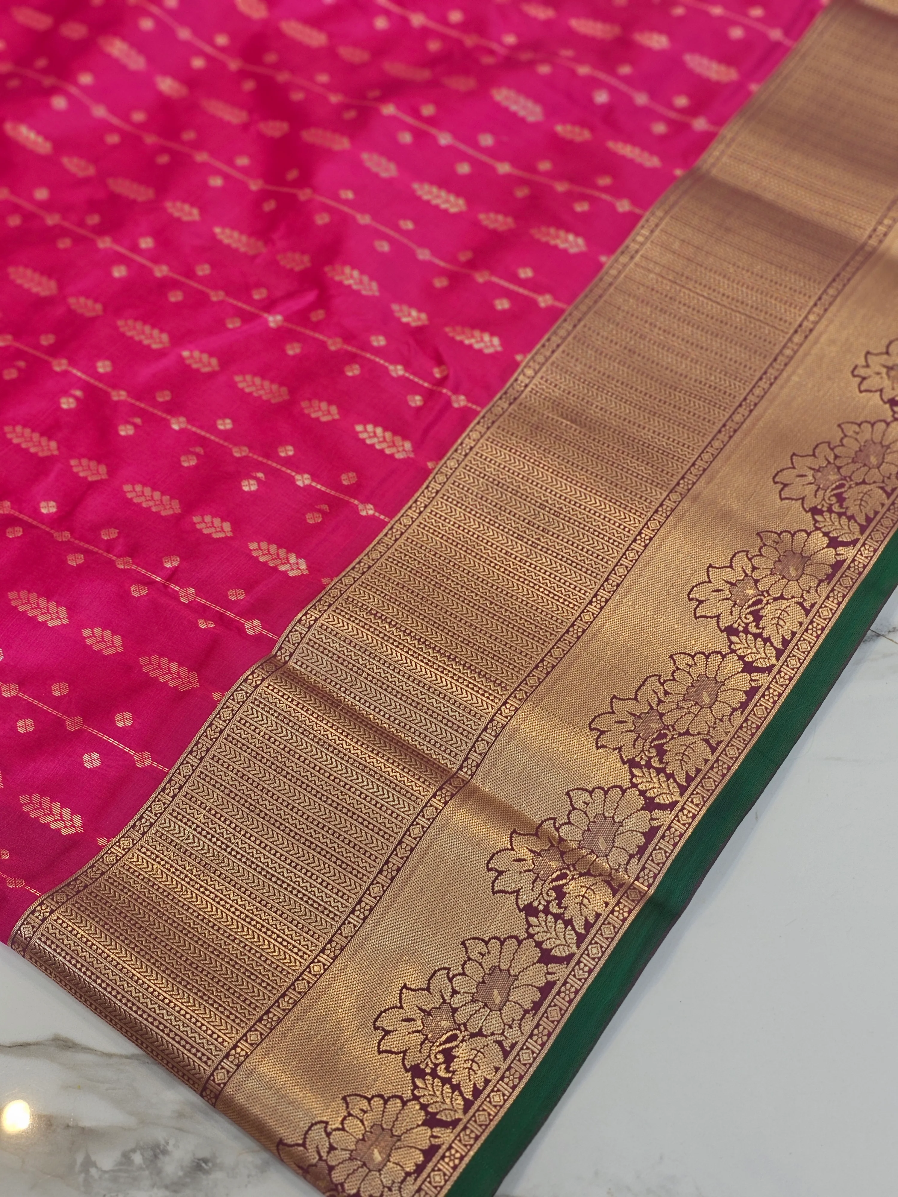 Saree un stiched blouse code SLS 673 - Image 2