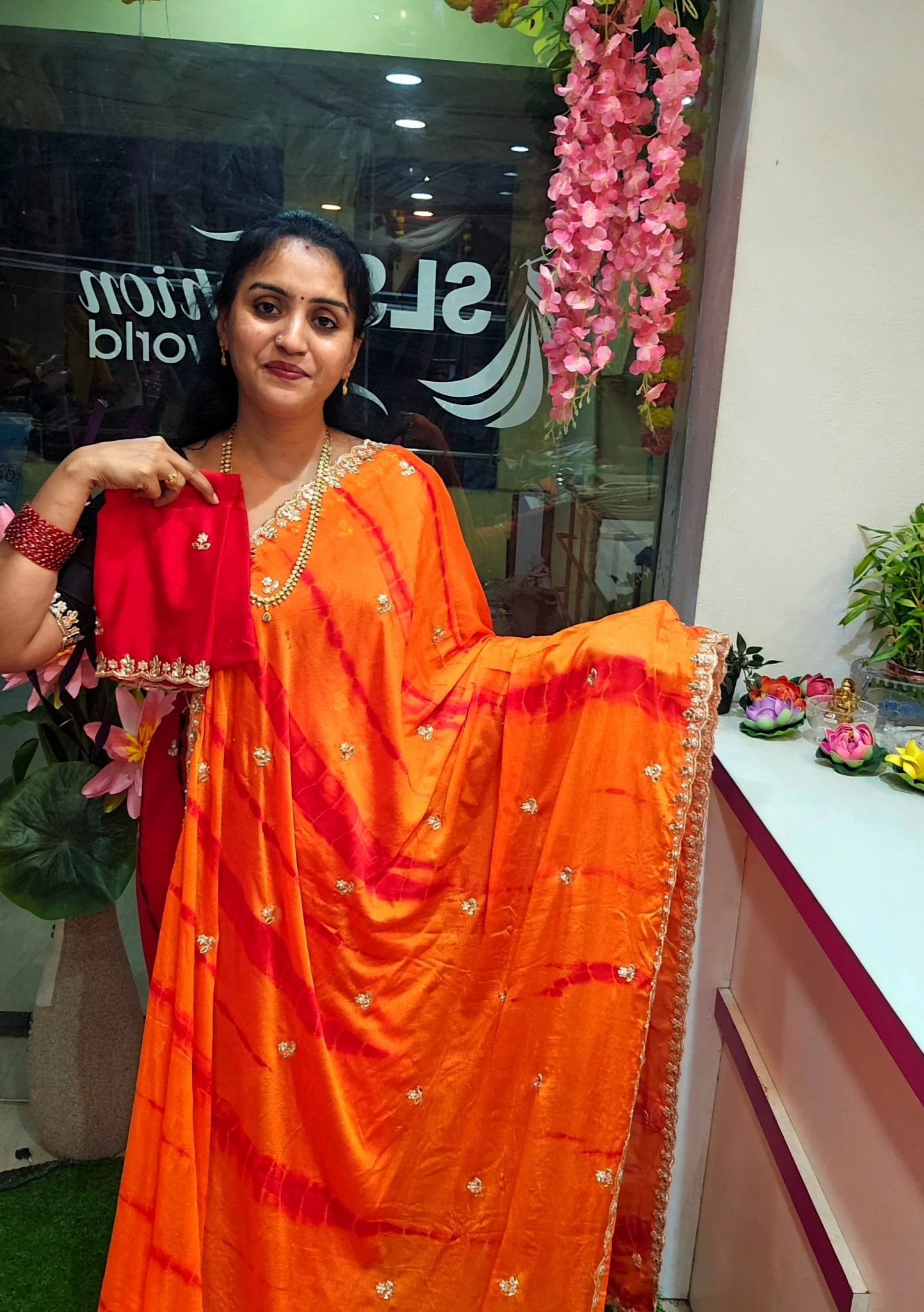 Saree un stiched blouse - SLS71 - Image 4