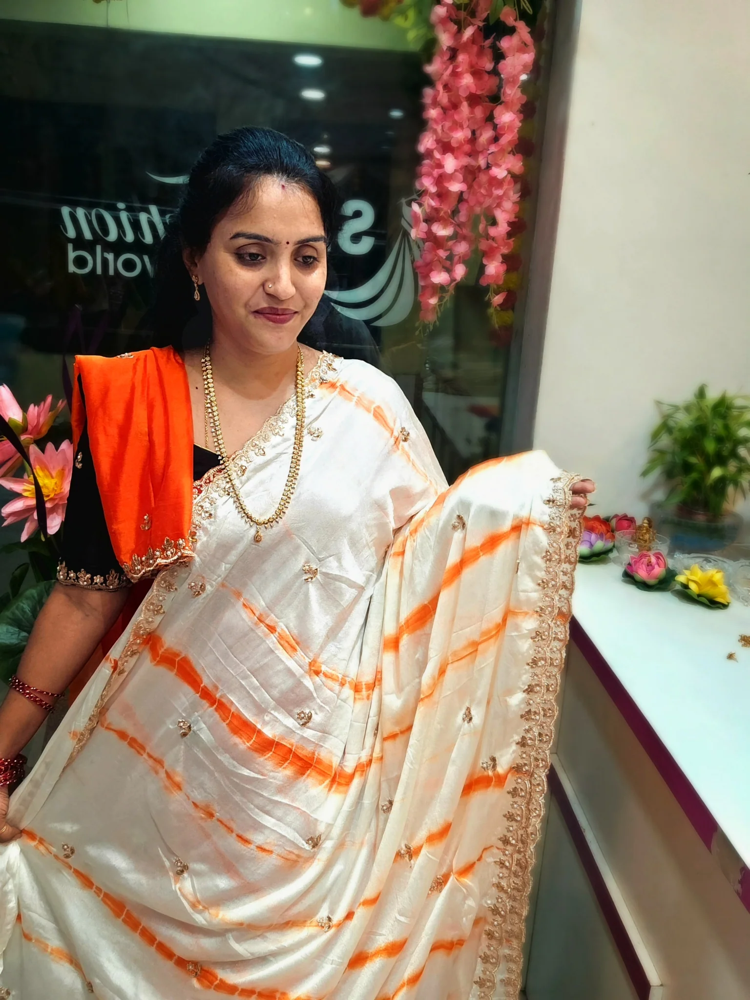 Saree un stiched blouse - SLS71 - Image 5