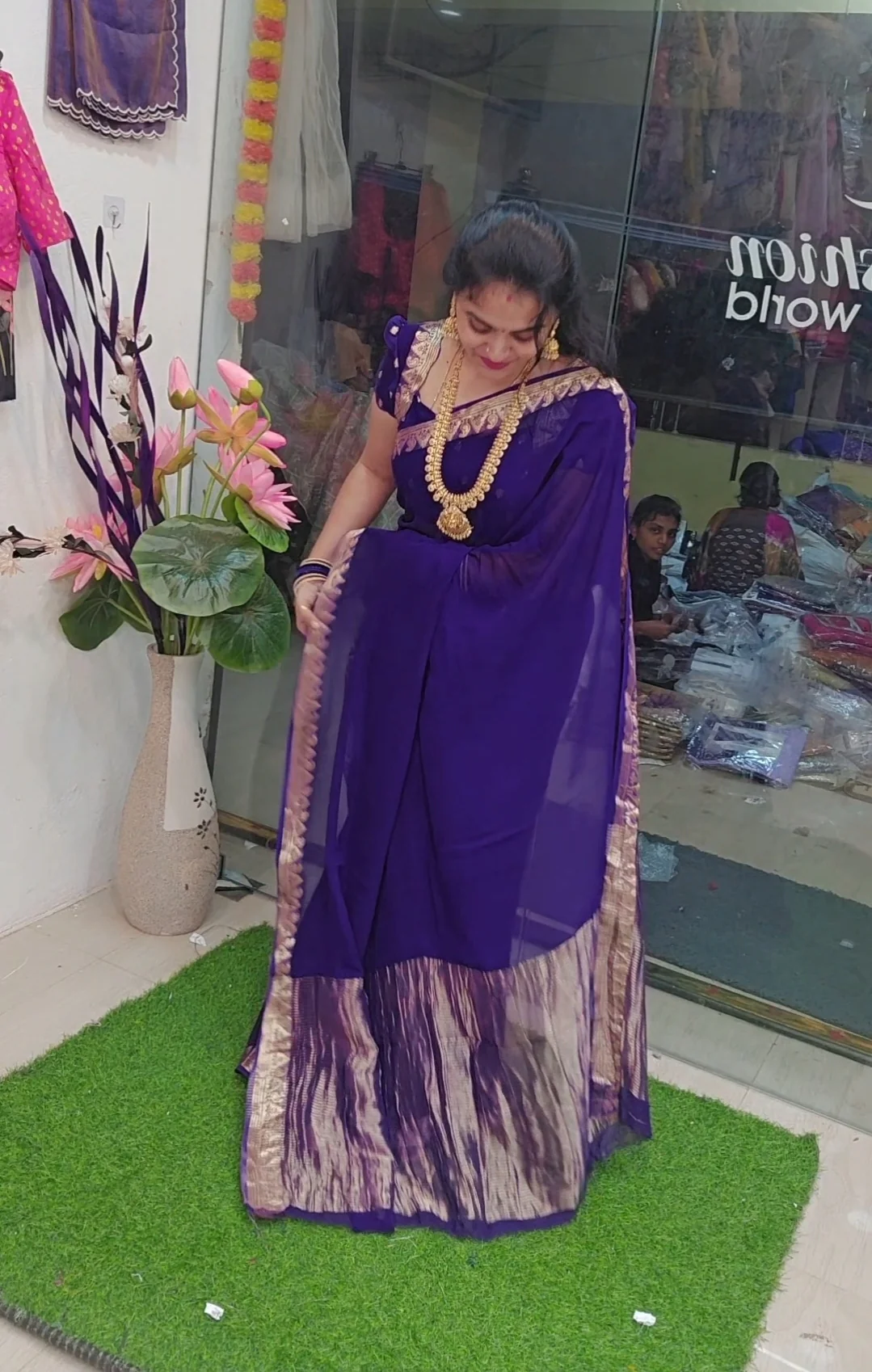 Saree un stiched blouse - SLS75 - Image 3