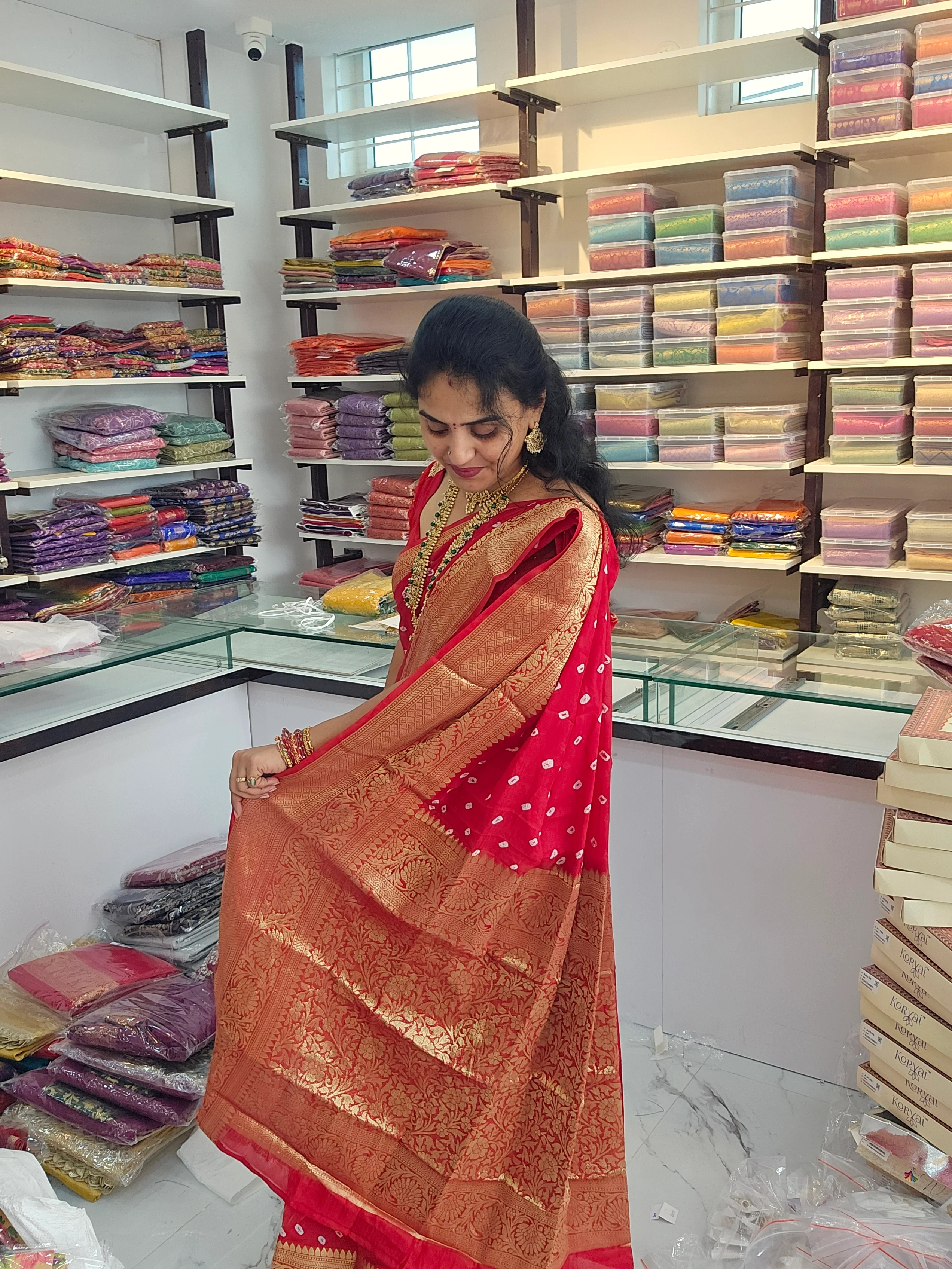 Saree un stiched blouse - SLS83 - Image 3