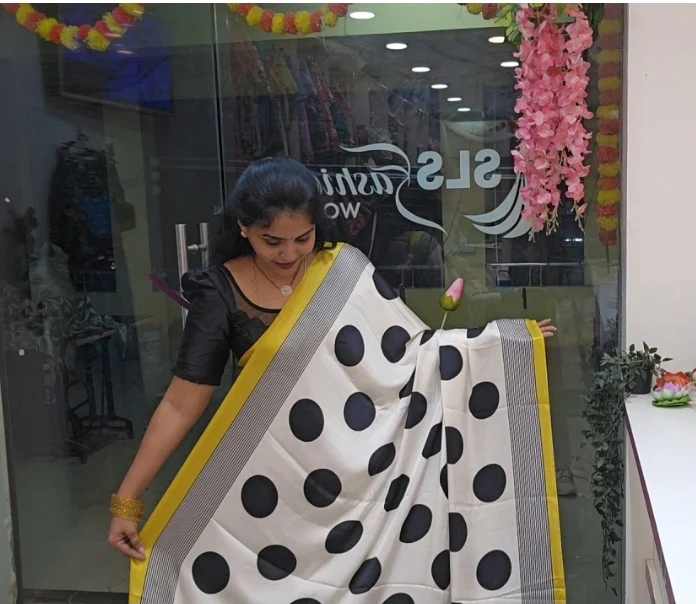 Saree un stitched blouse - SLS70 - Image 2